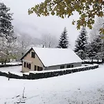 De Montagne Avec Cheminée *