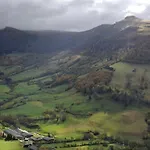 De Montagne Avec Cheminée