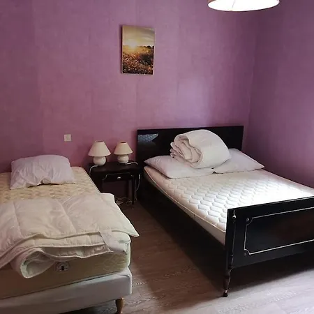 De Montagne Avec Cheminee Saint-Paul-de-Salers