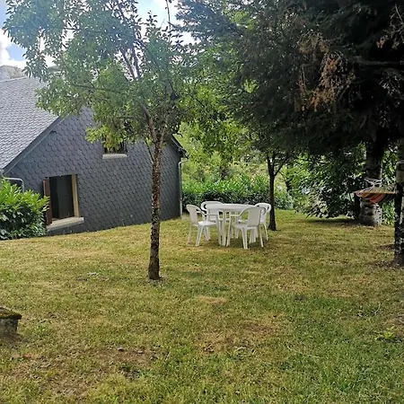 De Montagne Avec Cheminee * Saint-Paul-de-Salers