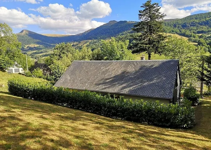 De Montagne Avec Cheminee