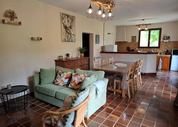 De Montagne Avec Cheminee Holiday home *