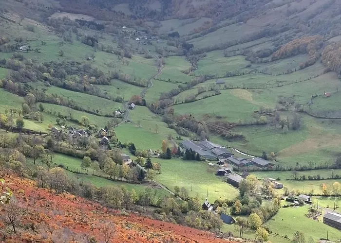 De Montagne Avec Cheminee Holiday home